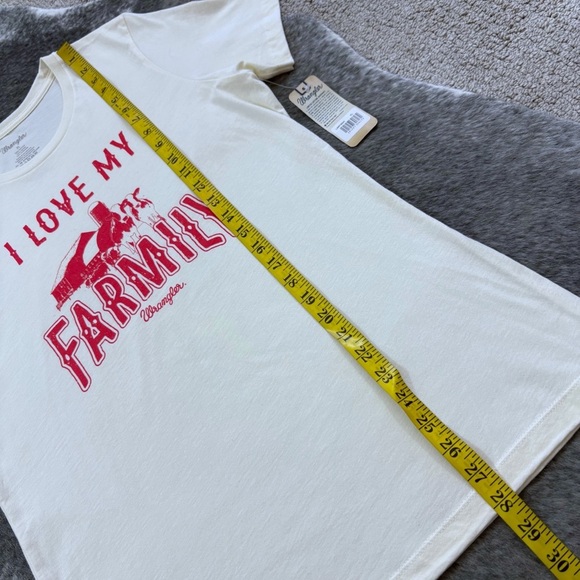 NWT Wrangler I Love My Farmily T-Shirt - Picture 9 of 10